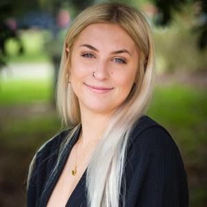 Meet your Posher, Savannah